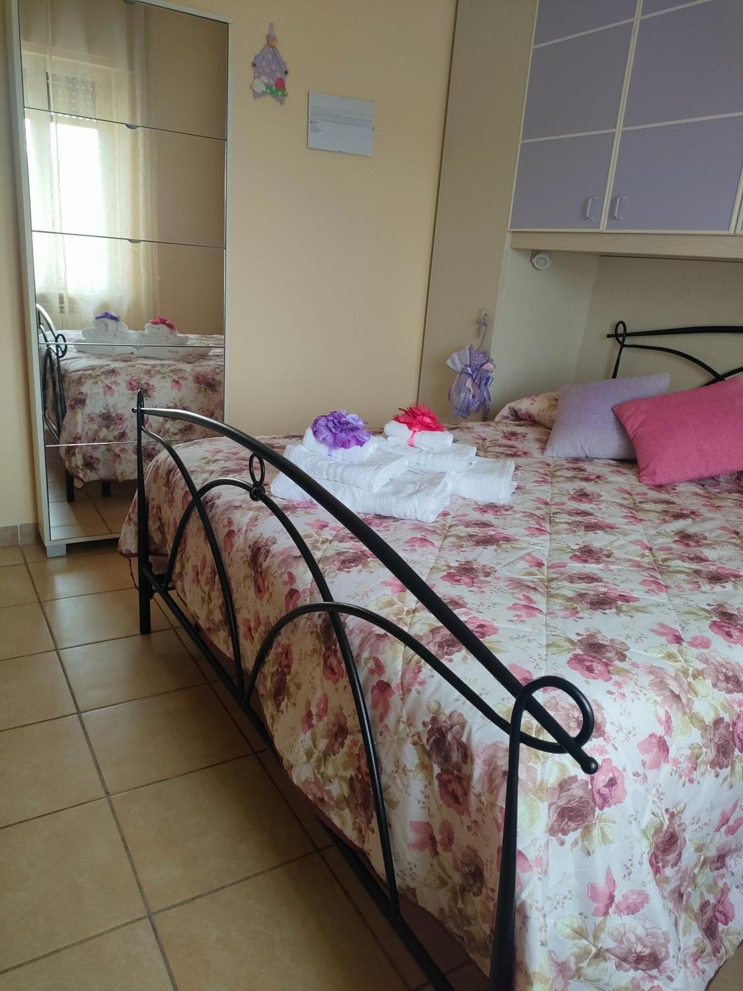 Ros' S House Hotel Corchiano ภายนอก รูปภาพ